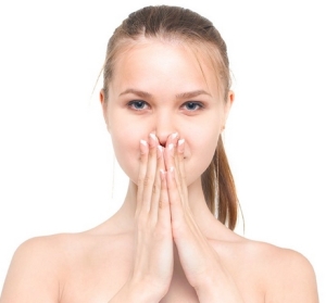 消臭は女性の最低限のエチケット。嫌な臭いを解消するお助けアイテム